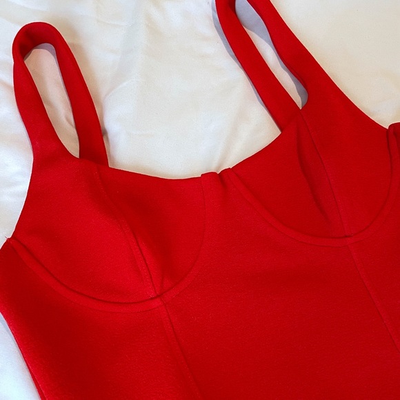 @ᴢᴀʀᴀ Red cropped top 💋🌹💄 // size: S // Excellent quality - Picture 3 of 8